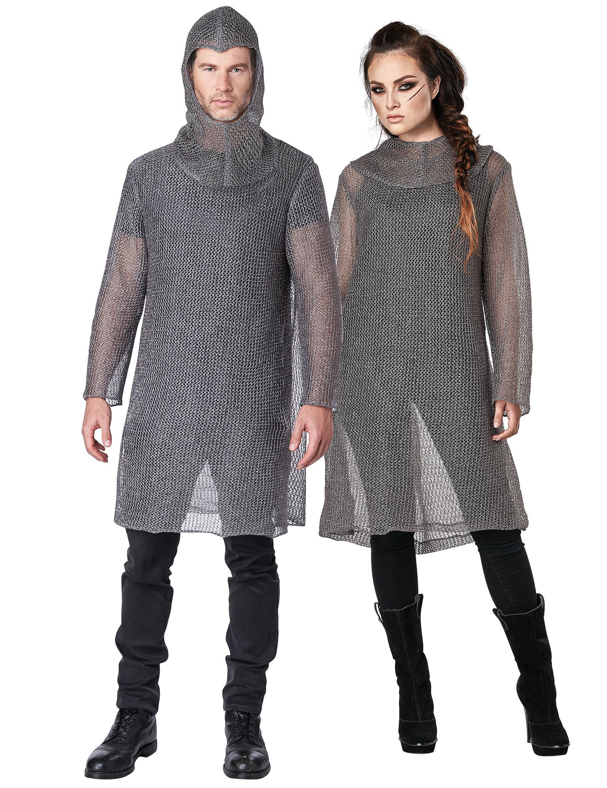 Modèles homme et femme du déguisement côte de maille chevalier luxe