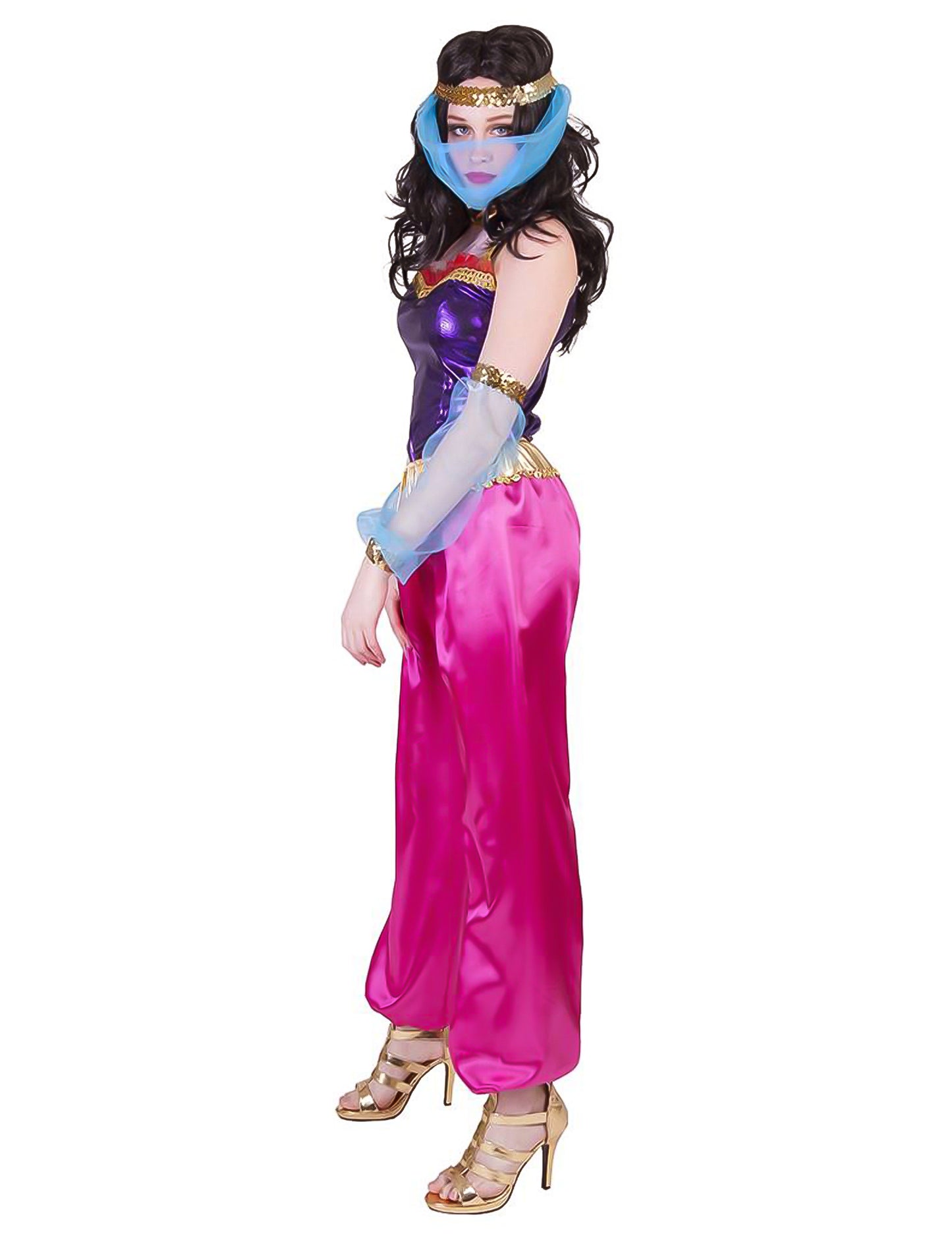 Costum de dansator oriental cu coafura femeilor