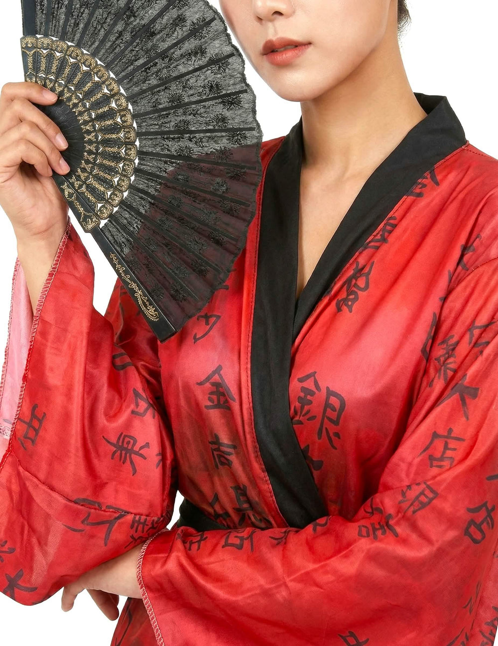 Prim-plan pe evantai și pe gulerul costumului kimono de gheișă