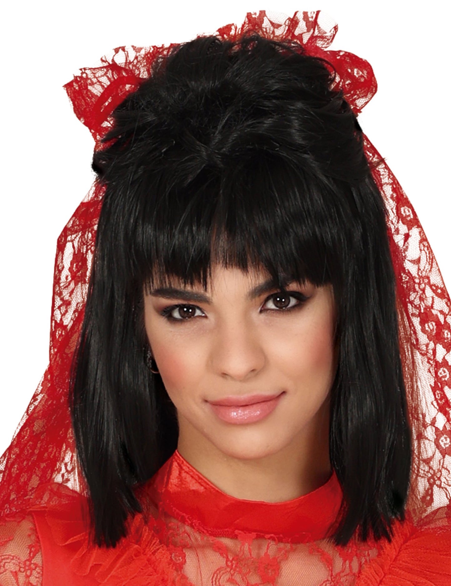 Femeie cu costum roșu căsătorit