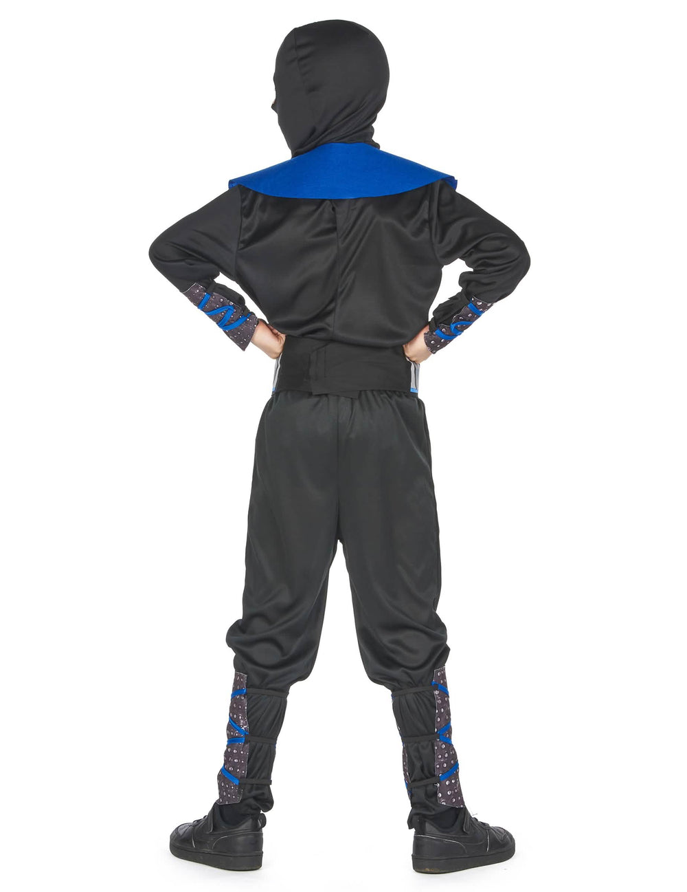Vedere din spate a costumului ninja pentru băiat