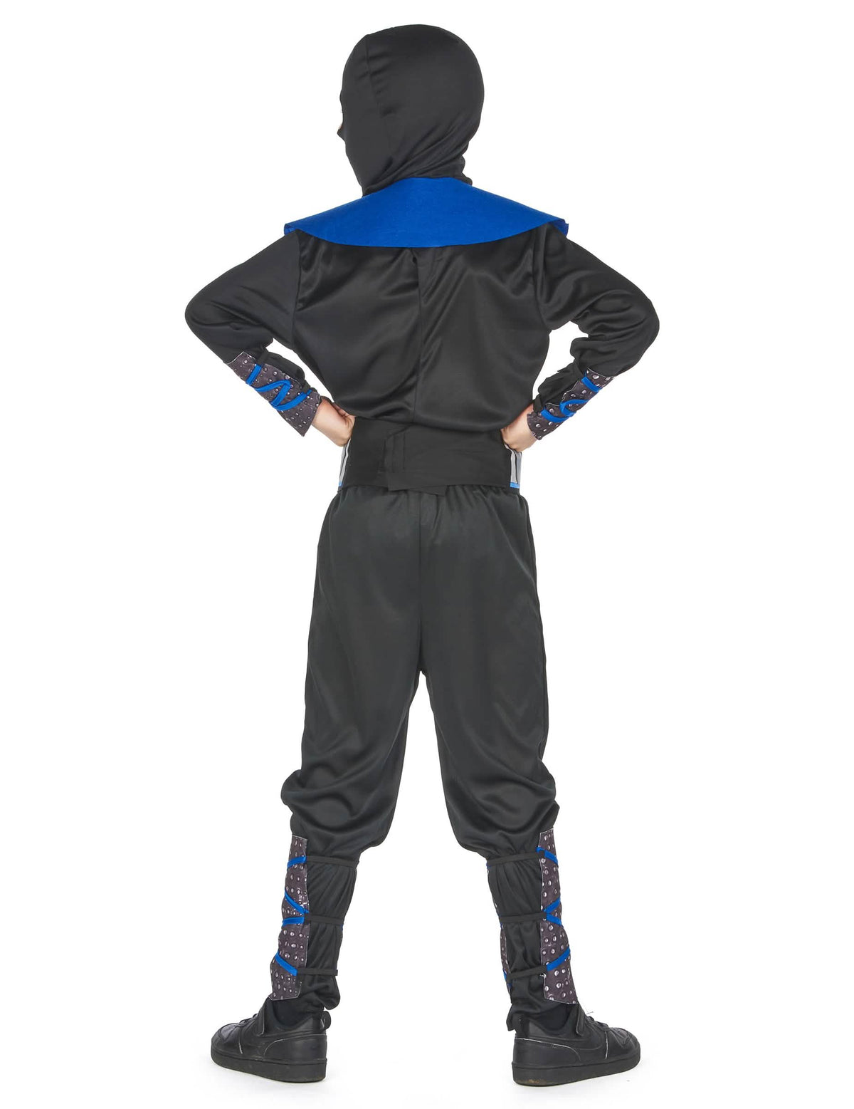 Vedere din spate a costumului ninja pentru băiat