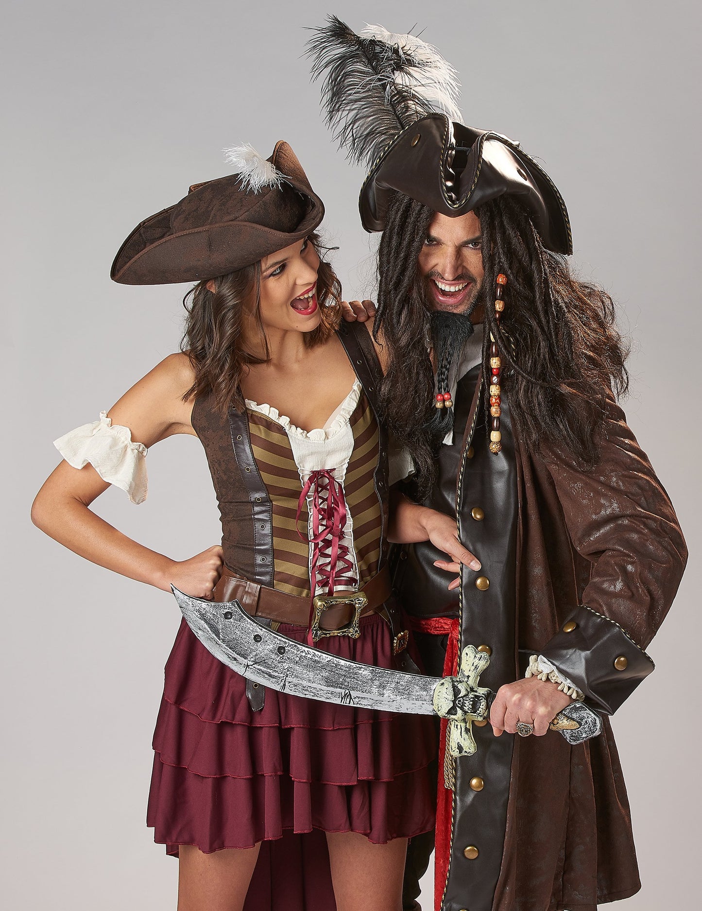 Costum de pirat aventuros feminin