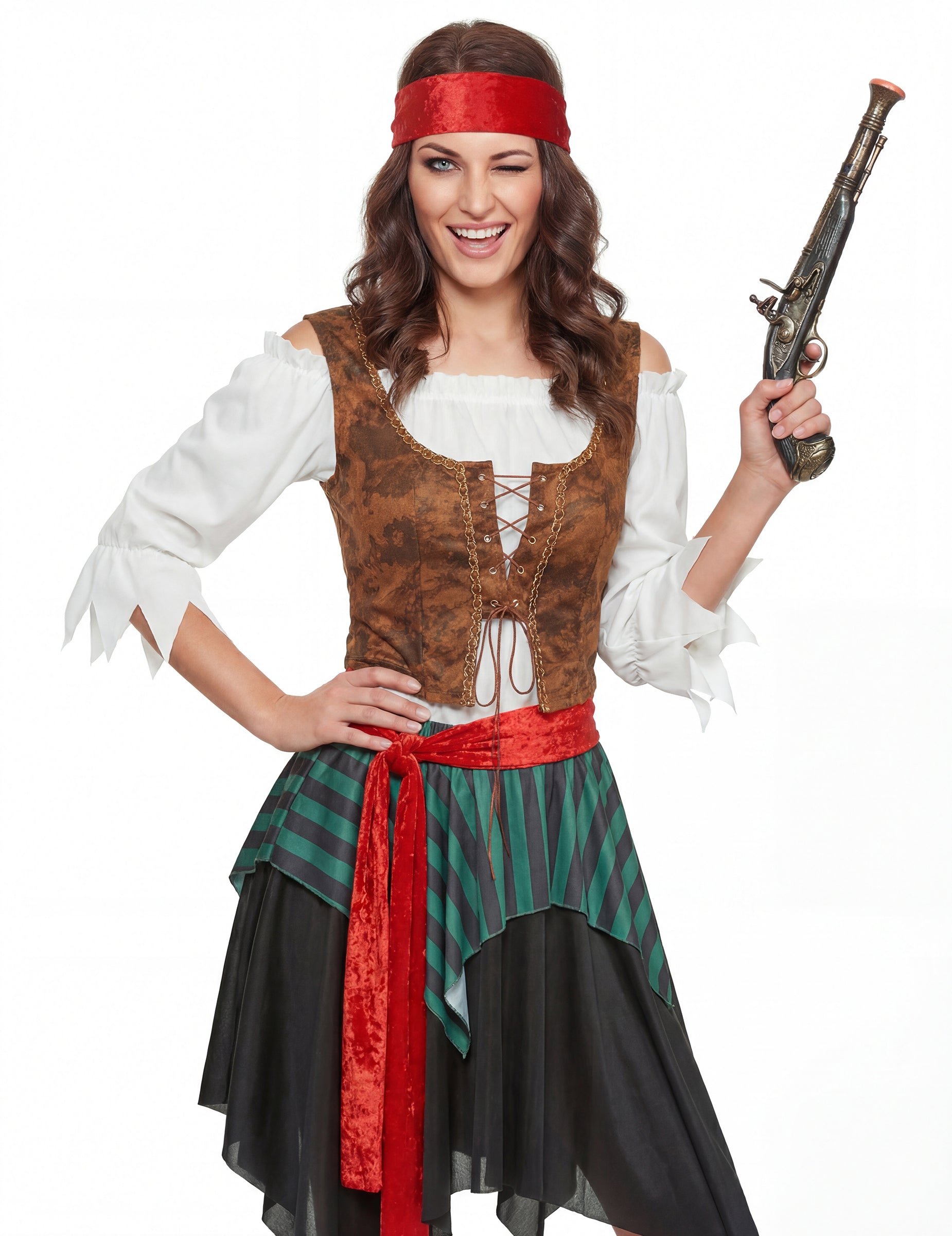 Prim-plan al bustului cu pistol din costumul de pirat dungat pentru femei