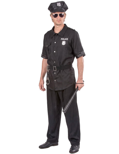 Om de costum al poliției negre