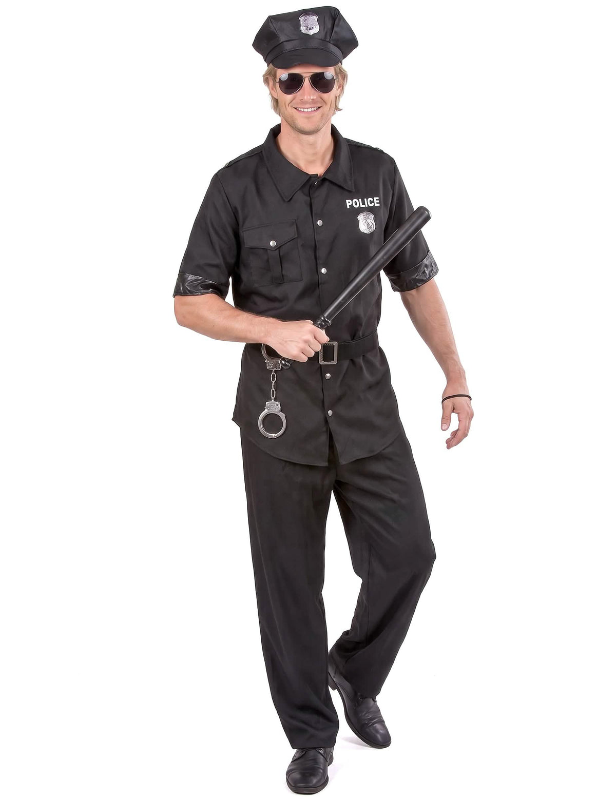 Om de costum al poliției negre