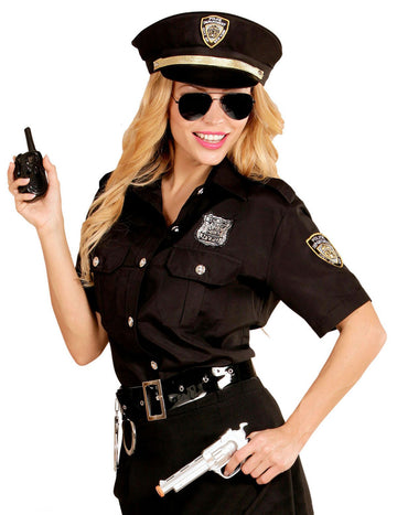 Femeie costum de poliție neagră