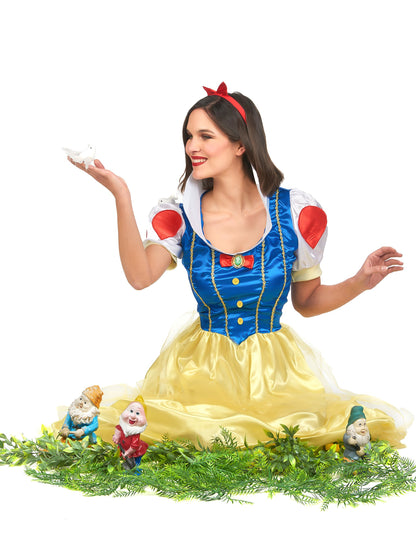 Prezentare cu accesorii a costumului de prințesă a zăpezii pentru femei