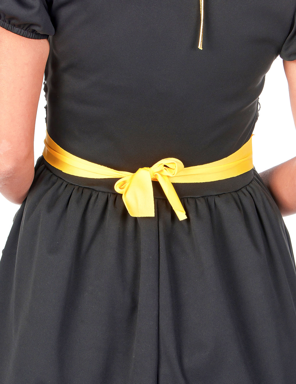 Détail du noeud jaune à la taille du déguisement sorcière diabolique
