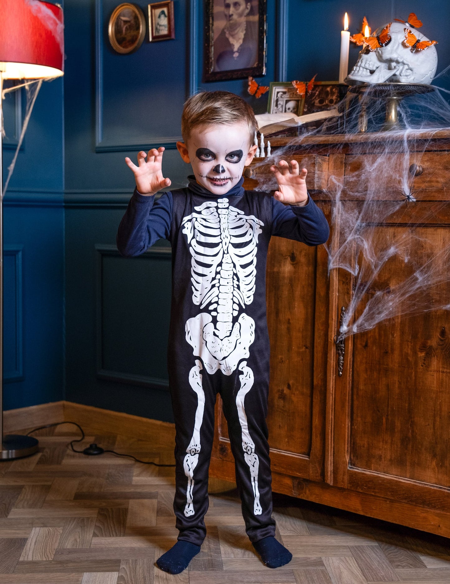 Mise en situation du déguisement de squelette classique pour enfant