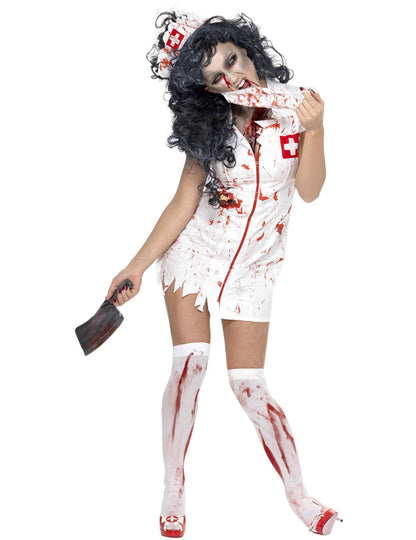 Cuțit pătat cu sânge și accesorii ale costumului de zombie asistentă medicală pentru femei