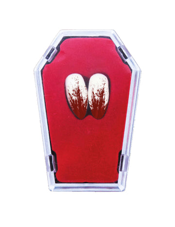 Dintii sângeroși de vampiri