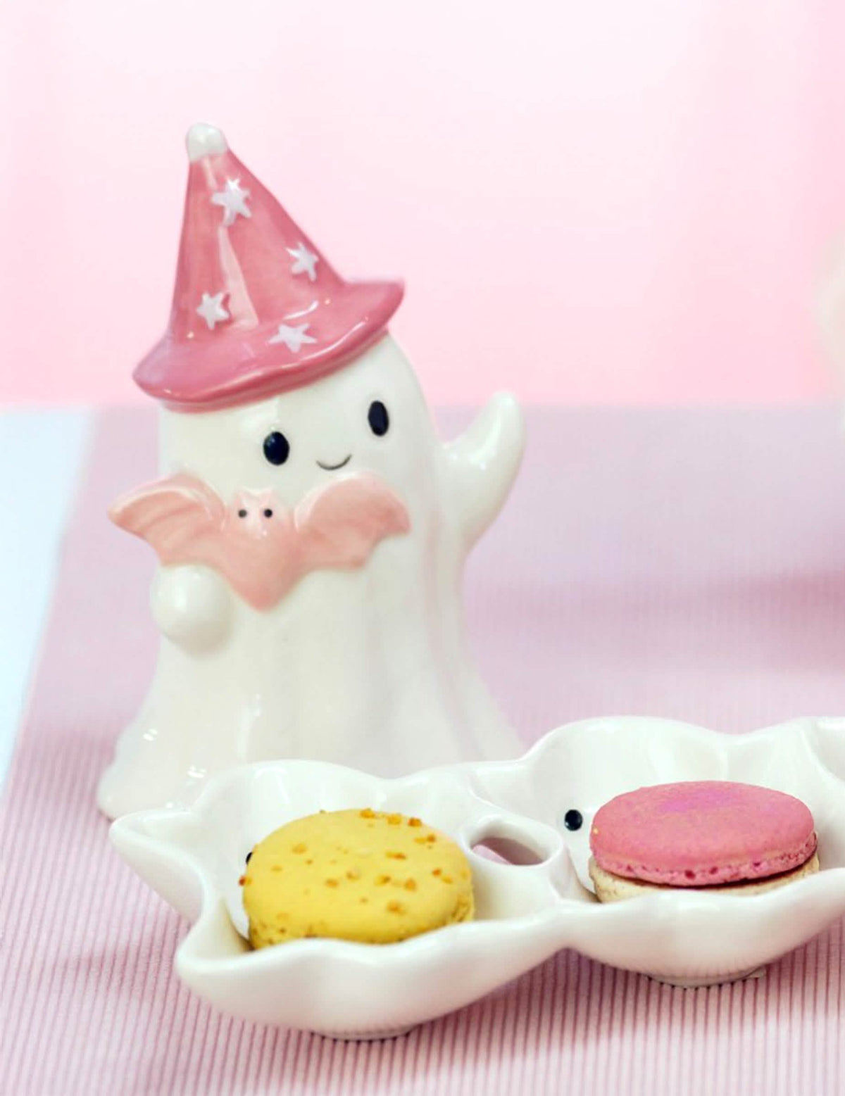 Fantôme en céramique avec chapeau étoilé 15 cm