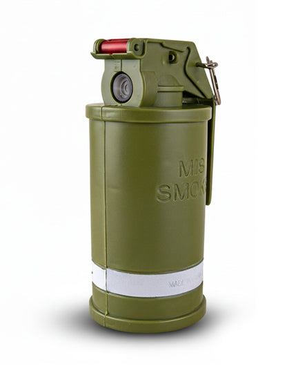 Détail du sommet et de la goupille de la fausse grenade avec fumée son et lumière