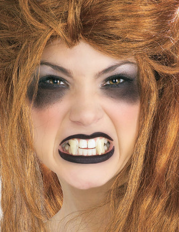 Câini de vampiri albi adulți