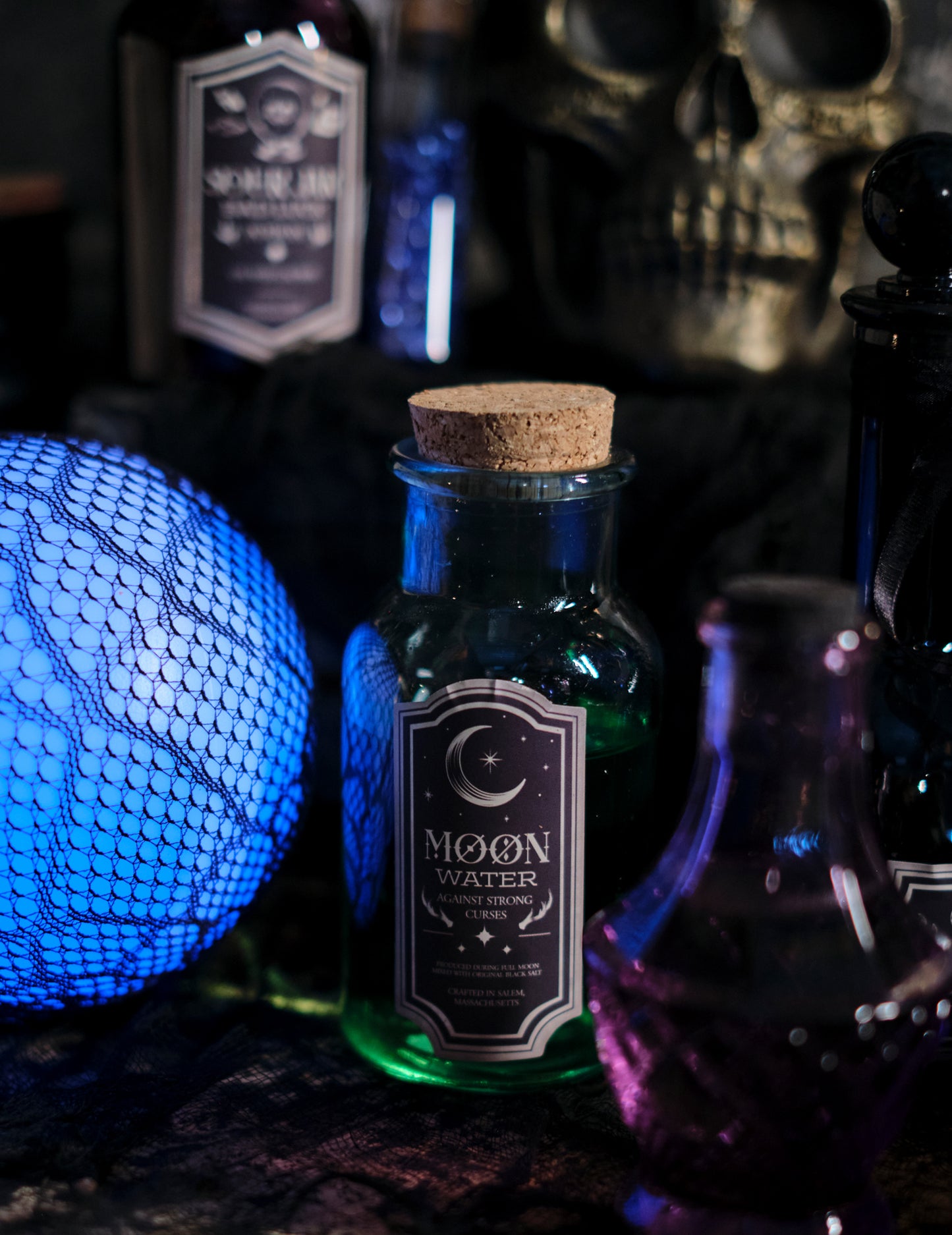 Vial de sticlă verde cu apă de lună 13.5 cm