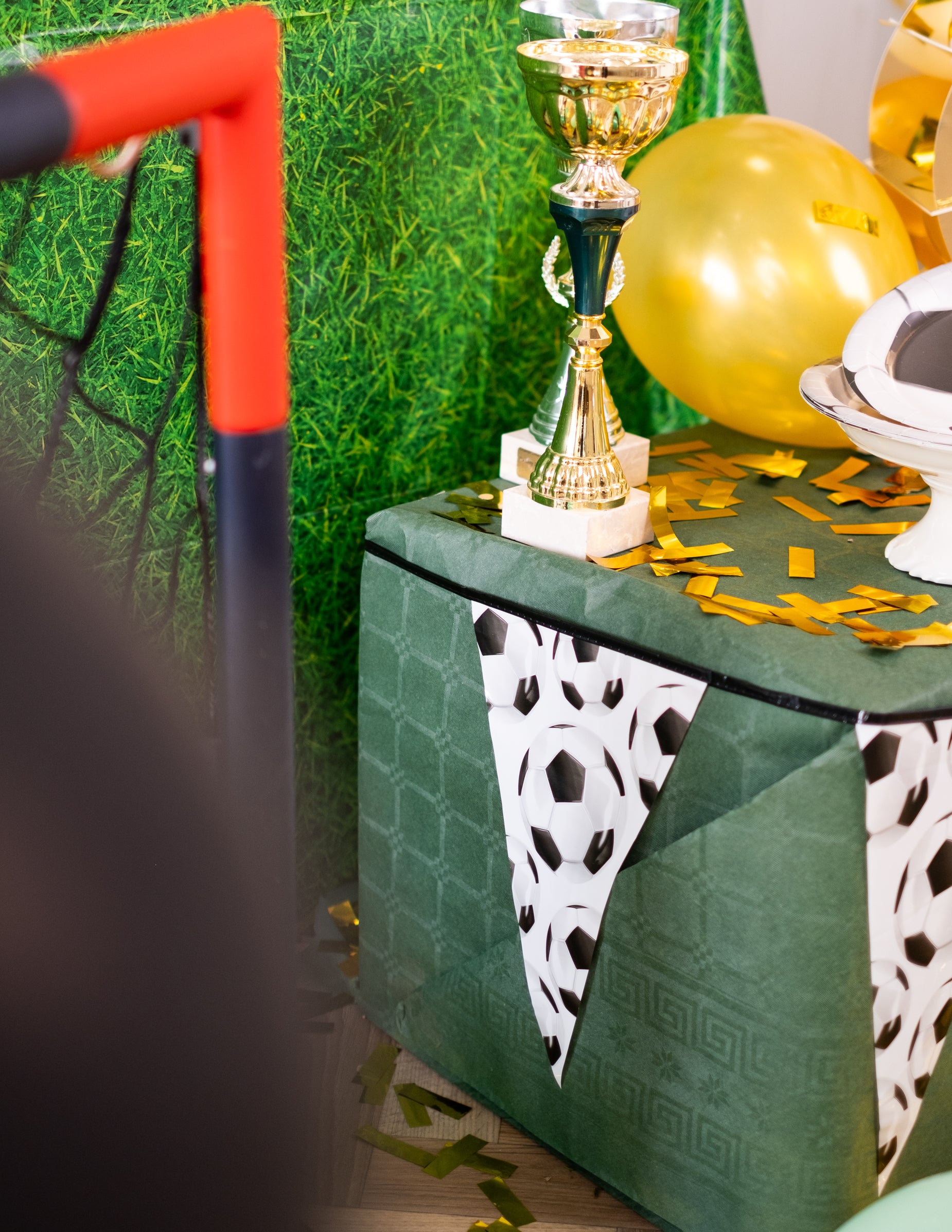 Imagine de prezentare a unui fanion din ghirlanda cu fanioane Foot party