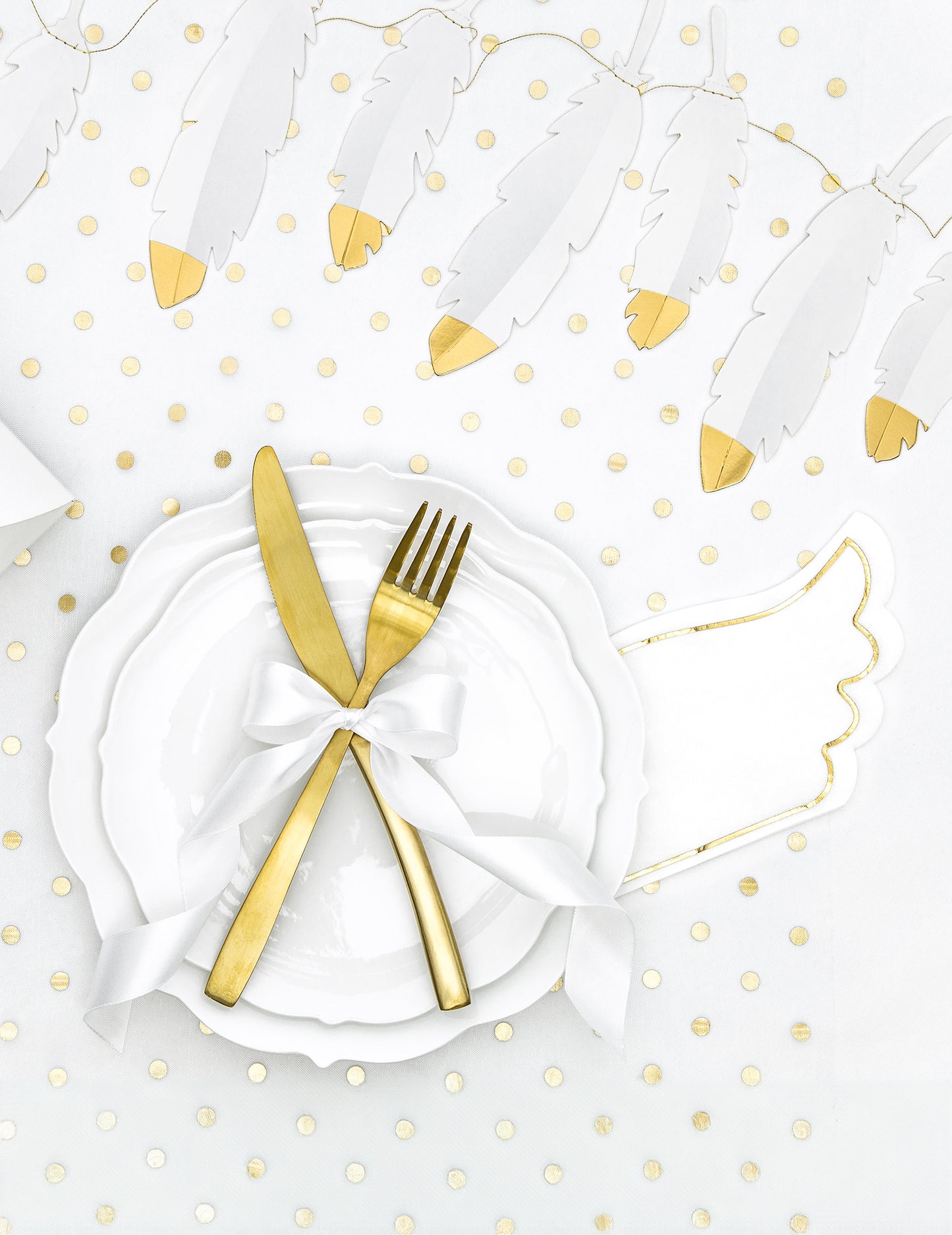 Ghirlandă din pene albe și aurii 13,5 cm decorațiuni de nuntă x 1,6 m