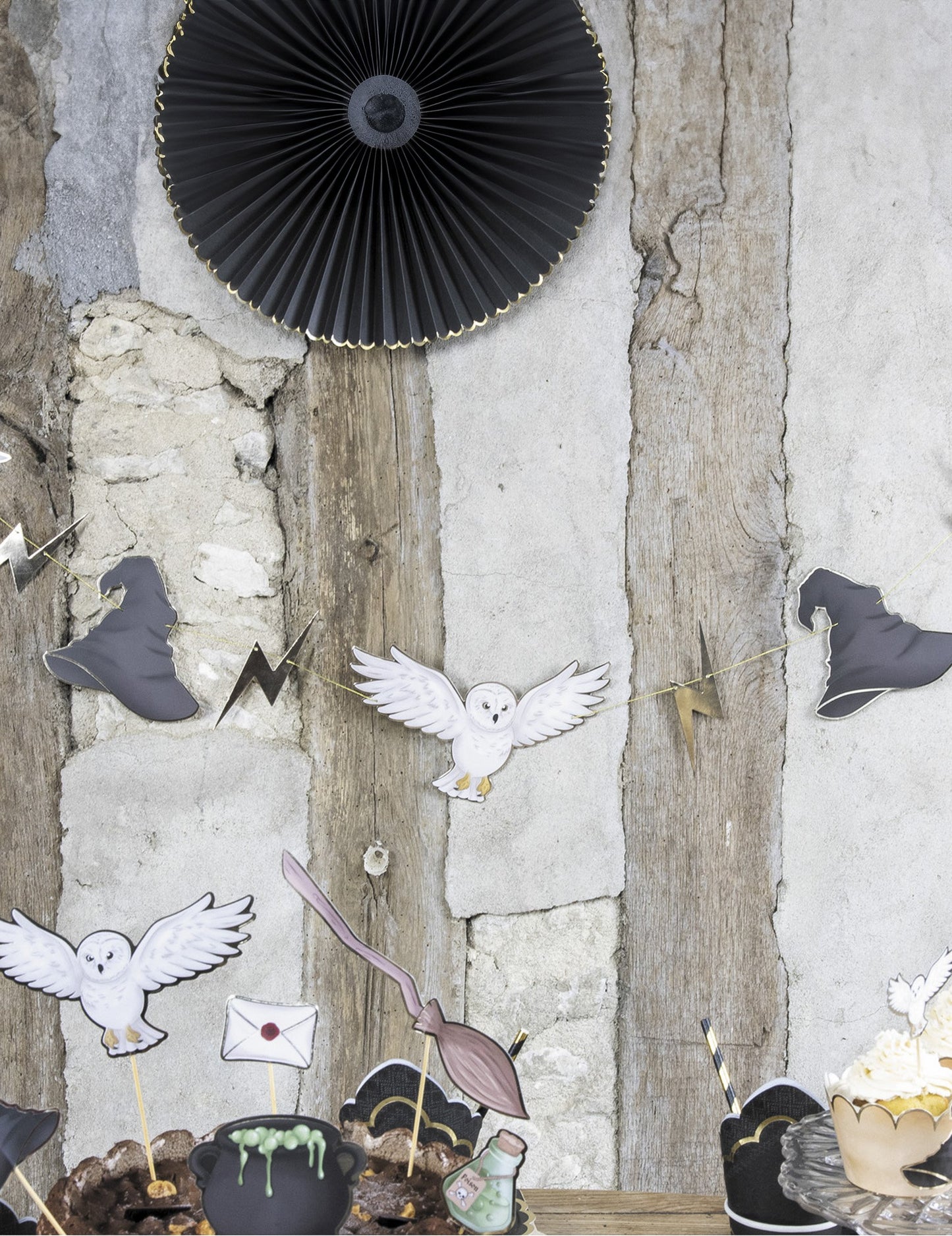 Cardboard Garland ucenic vrăjitor 3 m