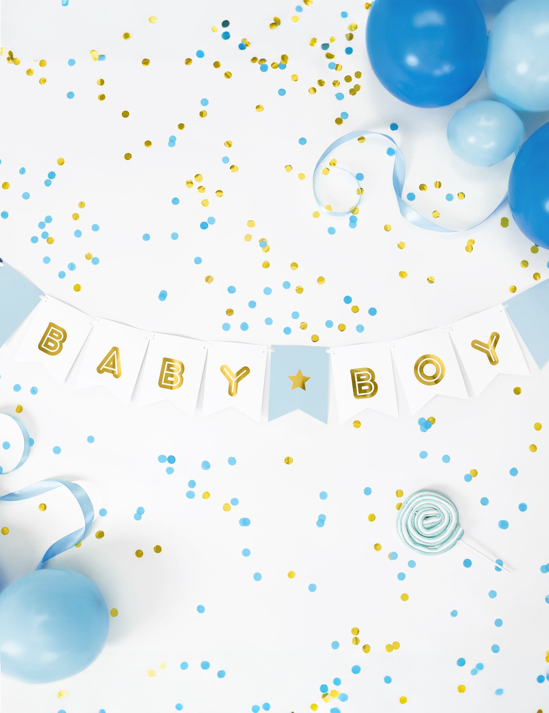 Vue de dessus avec ballons et confettis de la guirlande à fanions Baby Boy