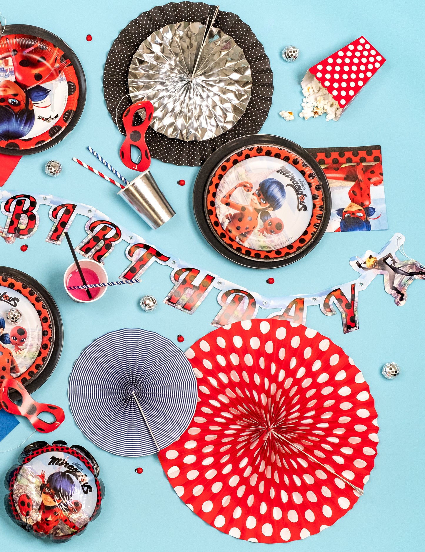 La mulți ani Ladybug 170 cm Garland de carton 170 cm