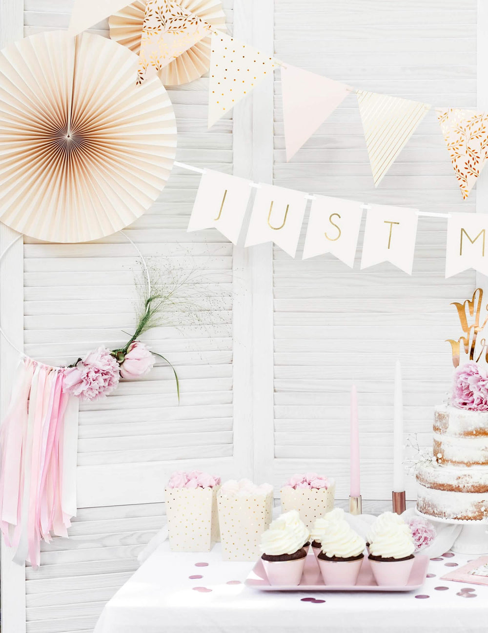 Décoration de table de fête de la guirlande en carton Just Married pour mariage