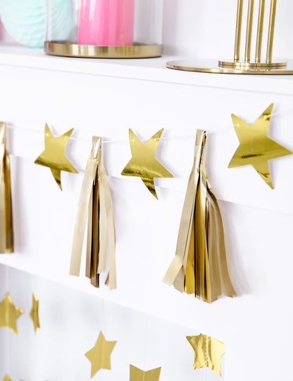 Ghirlandă de hârtie cu ciucuri aurii și stea de asamblat