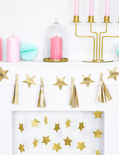 Ghirlandă de hârtie cu ciucuri aurii și stea de asamblat