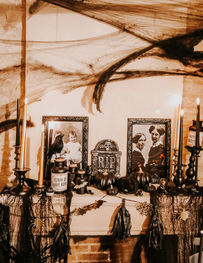 Ghirlandă de Halloween Neagră și Aur cu ciucuri de 2 M