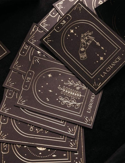 Set de 20 de cărți oracol divinatoriu Cosmic Spirit din hârtie neagră și aurie 8 x 11 cm