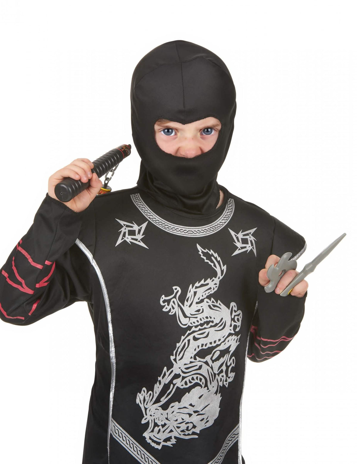 Prim-plan asupra accesoriilor kitului ninja nunchaku pentru copil