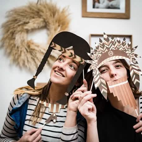 Kit photobooth indian forest pentru aniversare 6 accesorii maro și cupru