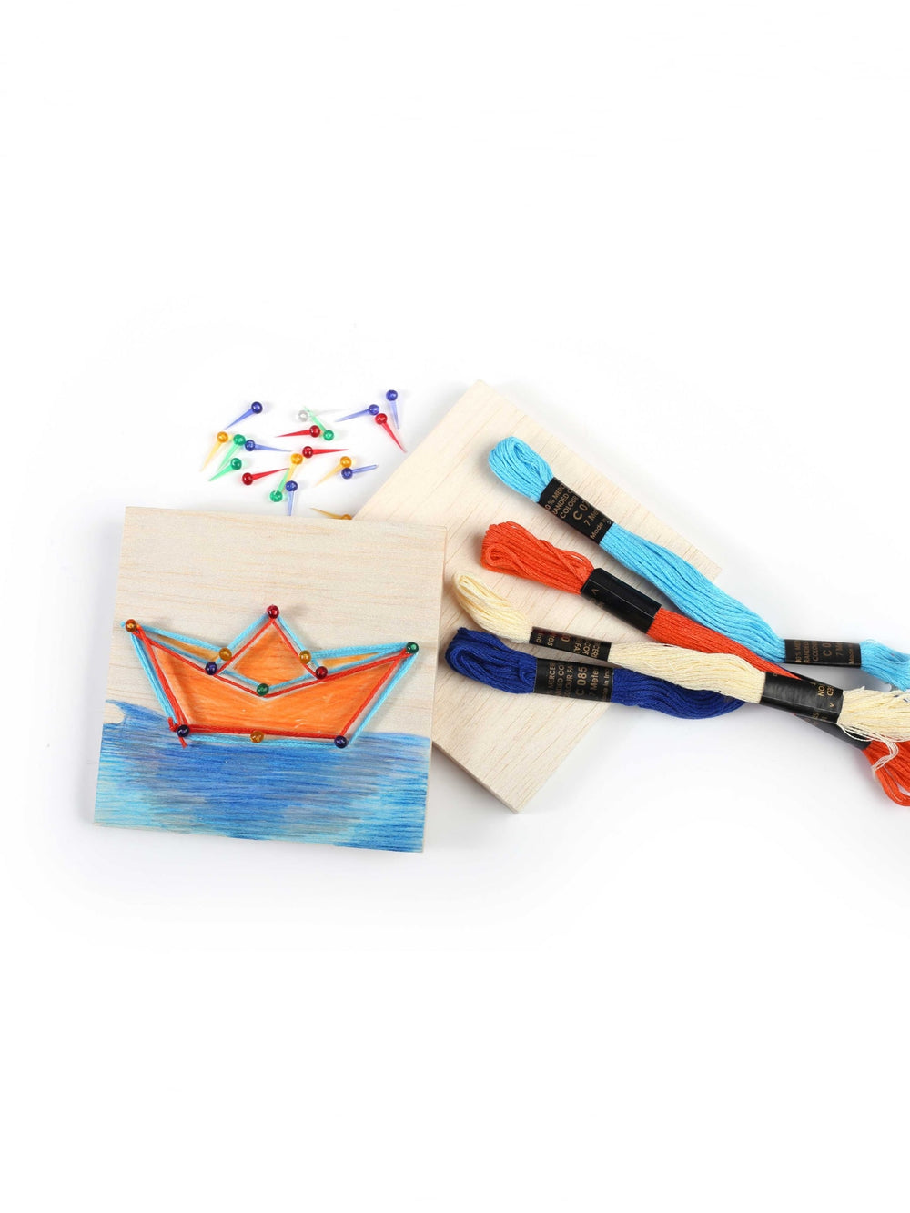 Contenu du kit string art junior thème mer