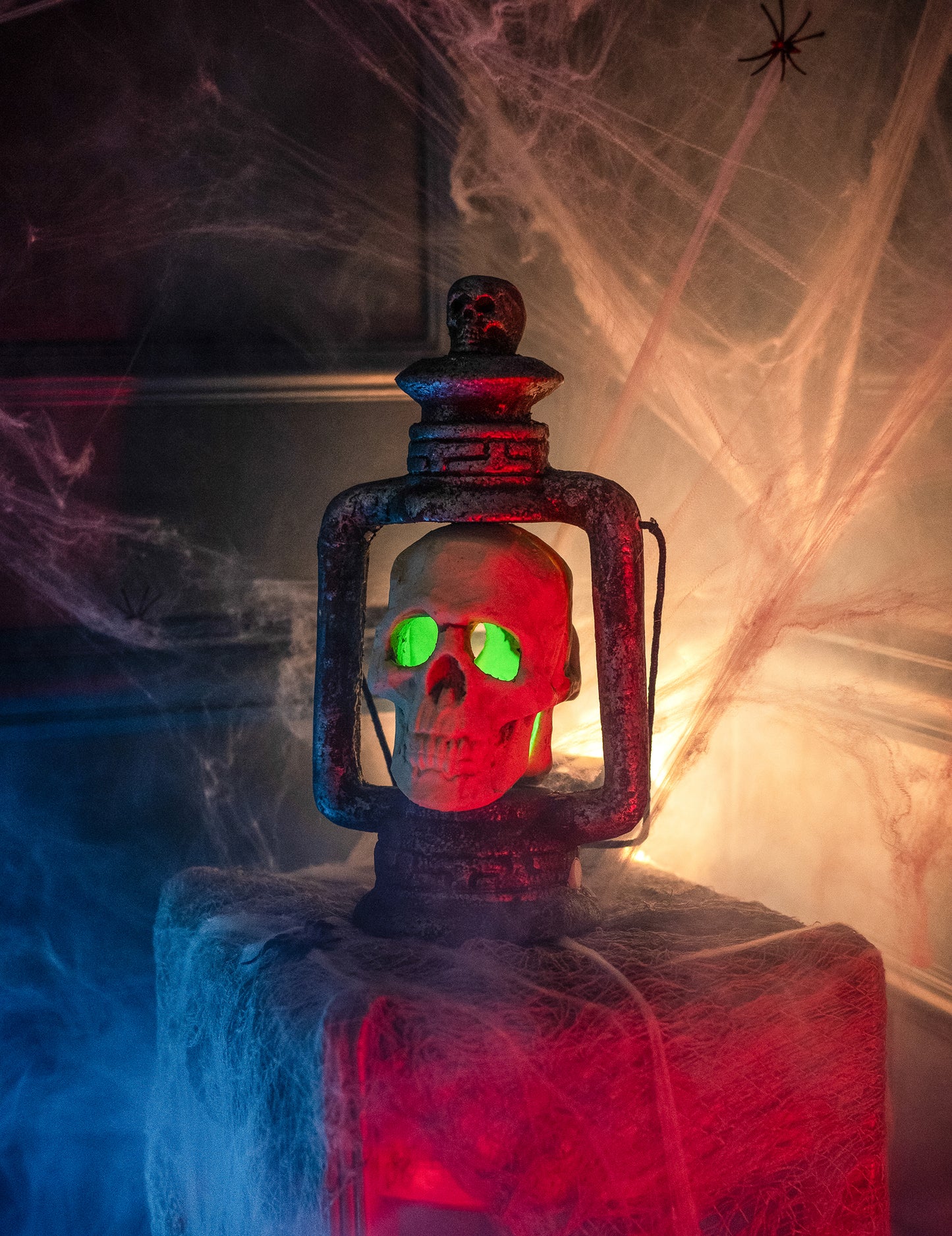 Lanterna cu craniu luminos 35 cm Halloween
