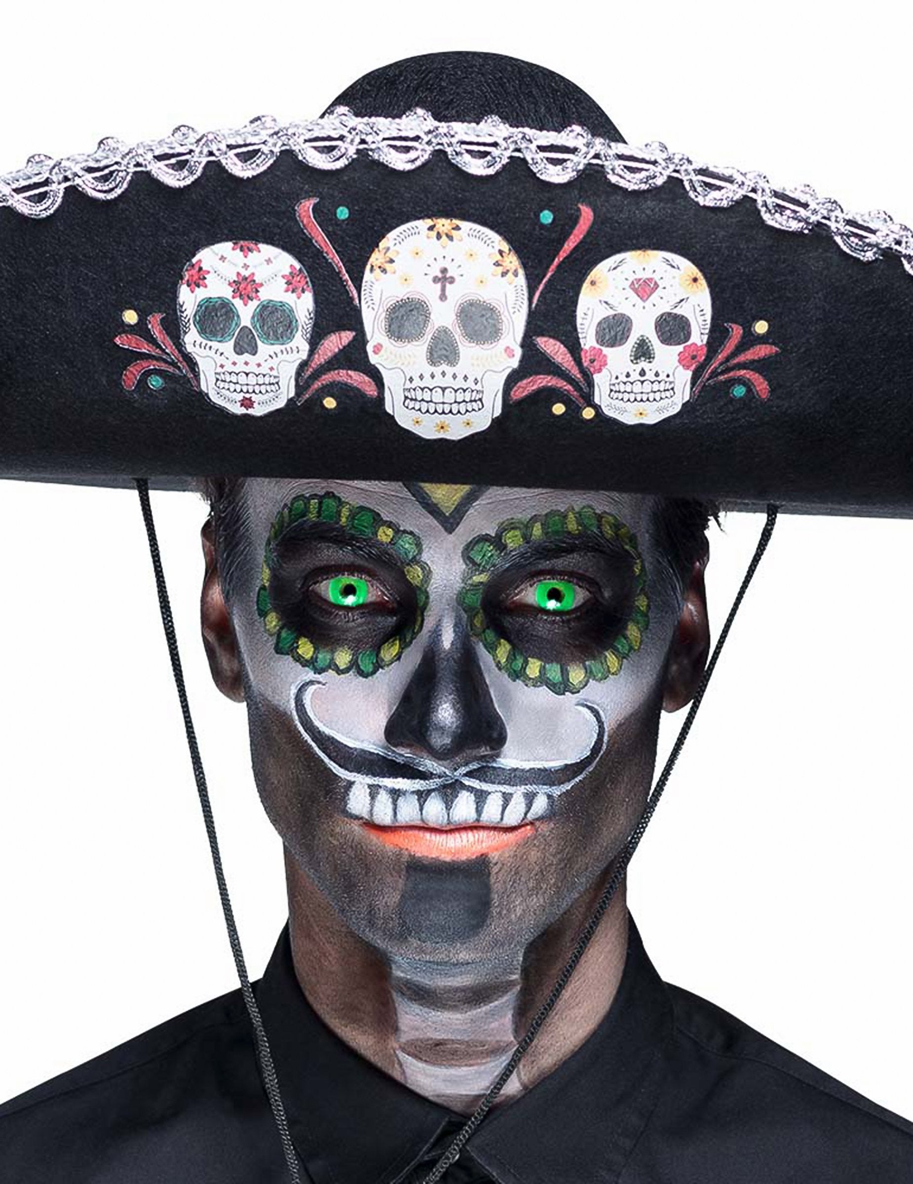 Prim-plan asupra efectului fluorescent al lentilelor de fantaisie UV pentru adulți verde fluorescent