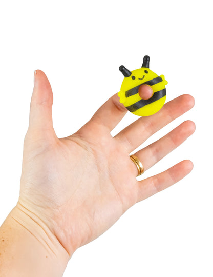 Jucărie pufoasă în formă de mini animal