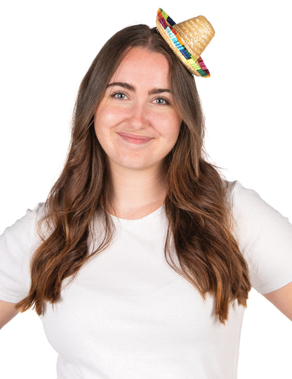 Vue de face du mini sombrero coloré