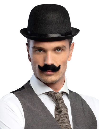 Mustățile engleze adulte