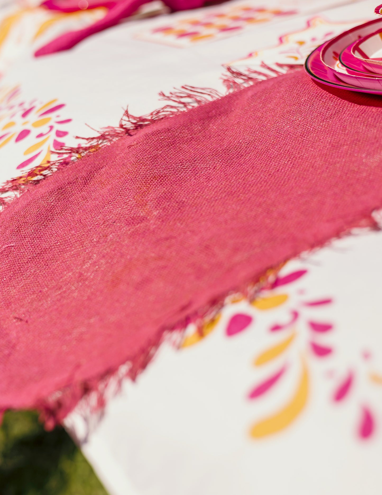 Față de masă din material textil Pink Limonade 140 x 240 cm