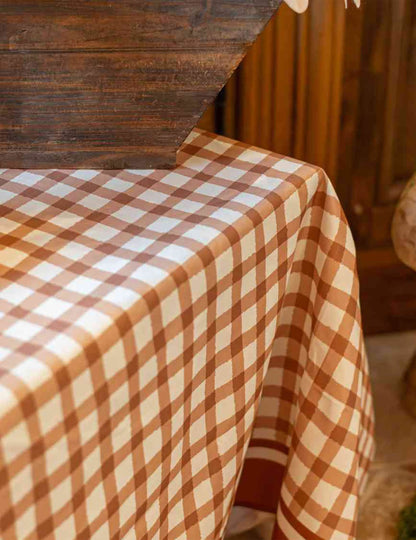 Față de masă din material textil cu carouri auburn Cottage Living 140 x 240 cm