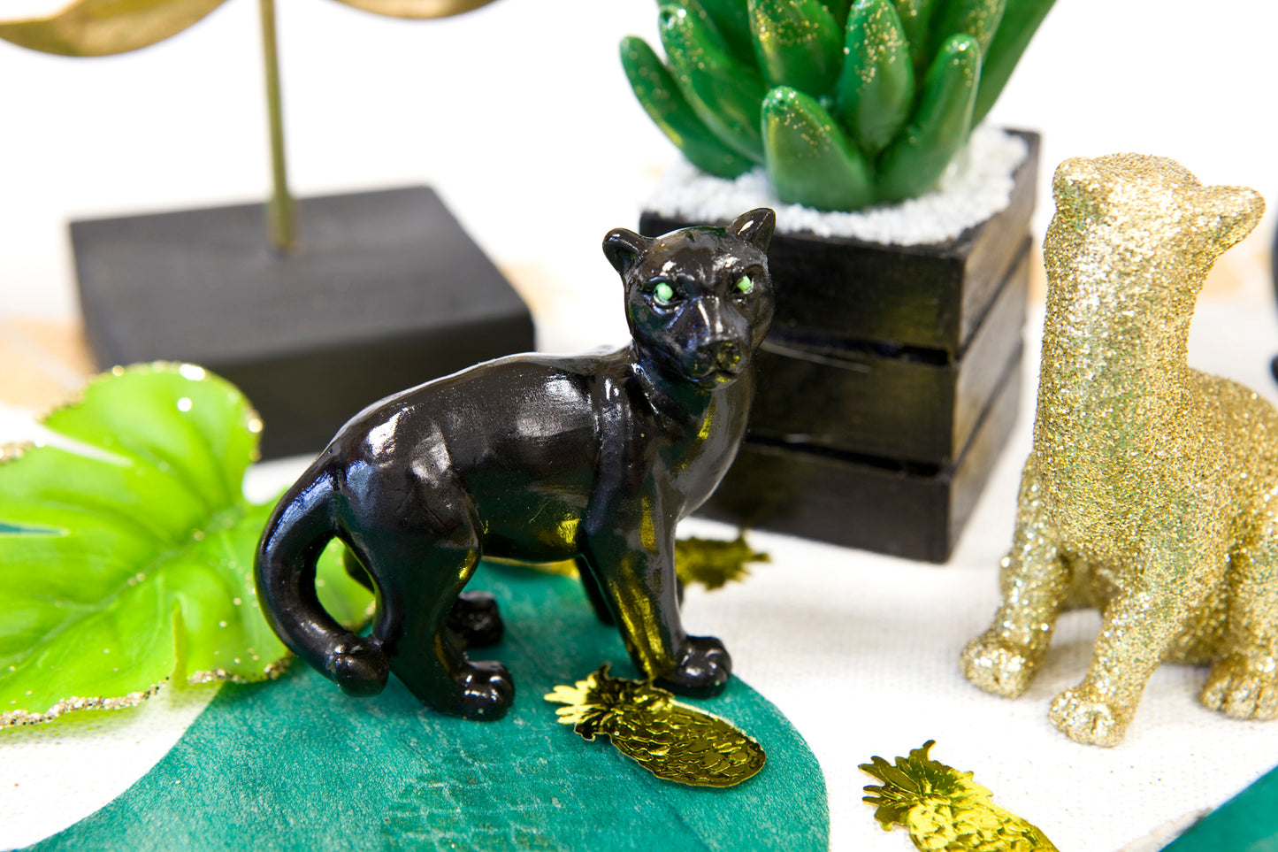 Panteră din rășină neagră 6 cm Decor cu tematică de junglă