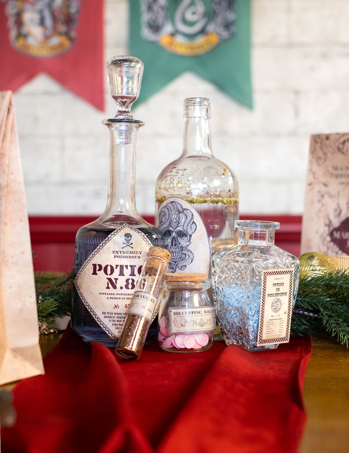 Borcan de sticlă mic cu dop de plută de 8 cm