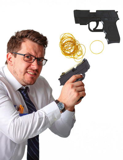 Pistolet à bande élastique pour adulte noir avec élastiques jaunes