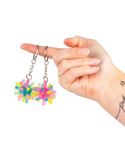 Breloc cu țepi luminoși