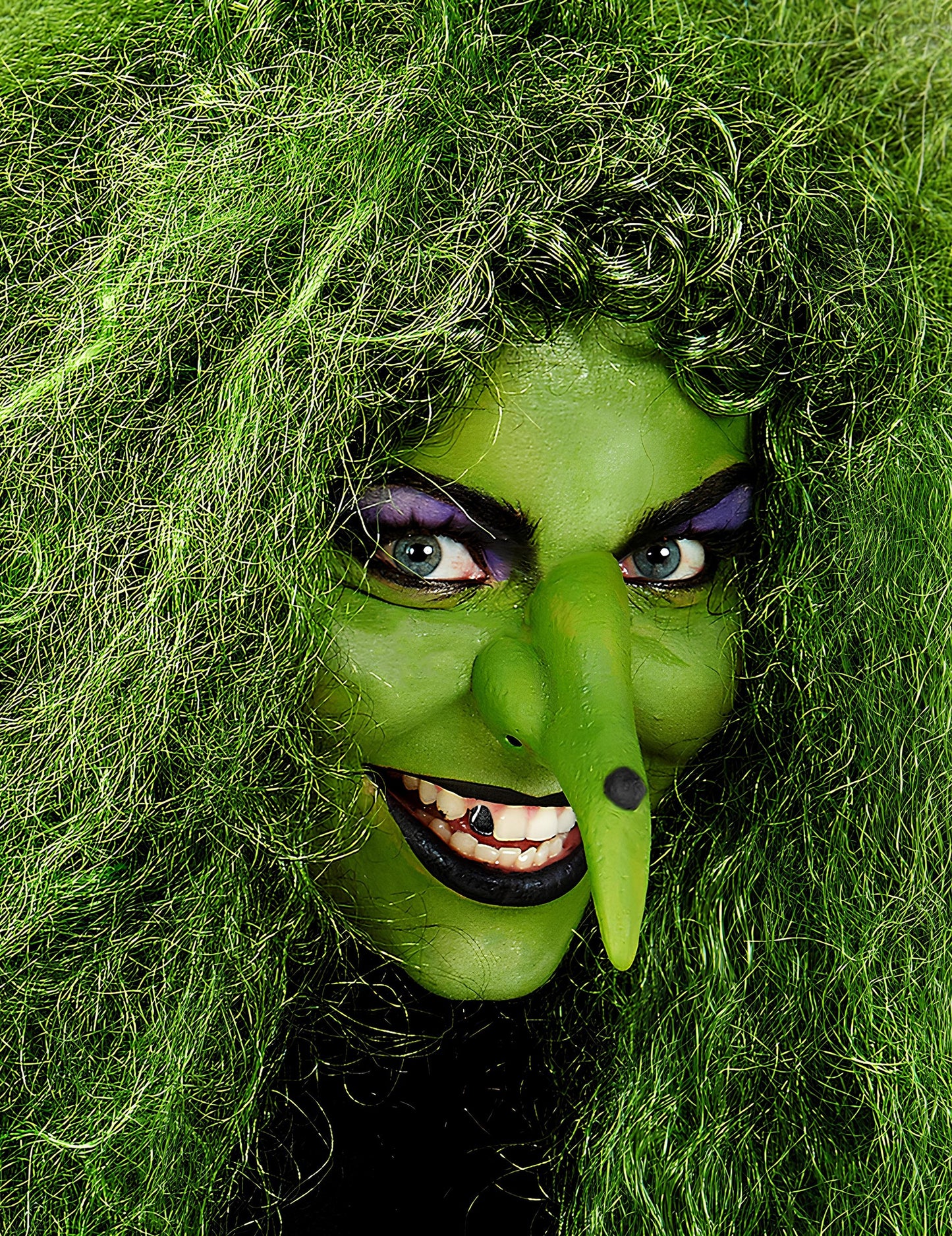 Recipient de machiaj profesional verde 25g