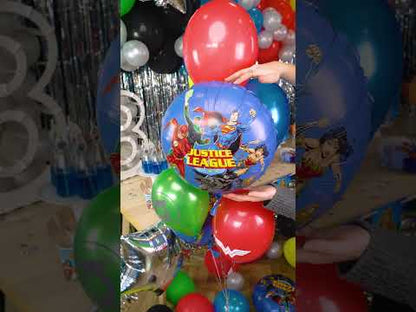 Liga Justiției cu baloane din aluminiu