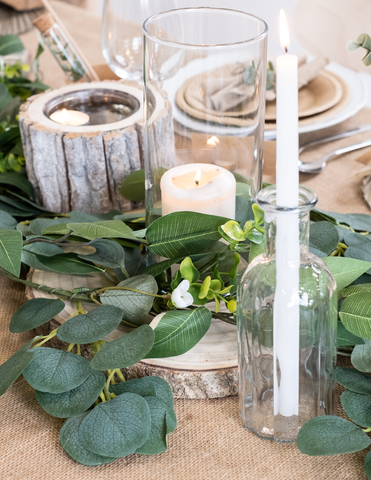 Mise en situation avec bougies du rondin de bois naturel pour décoration