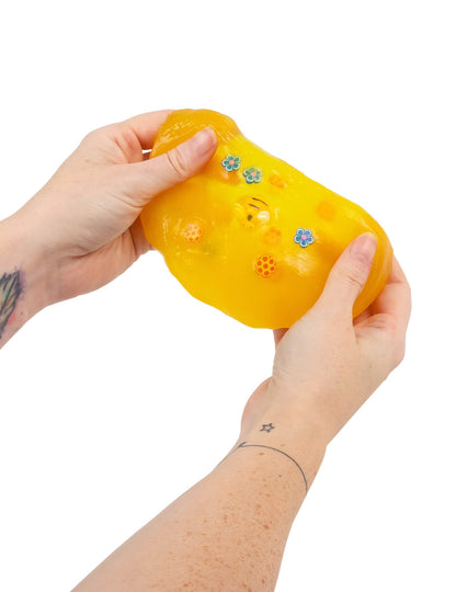 Slime cu miere și albină