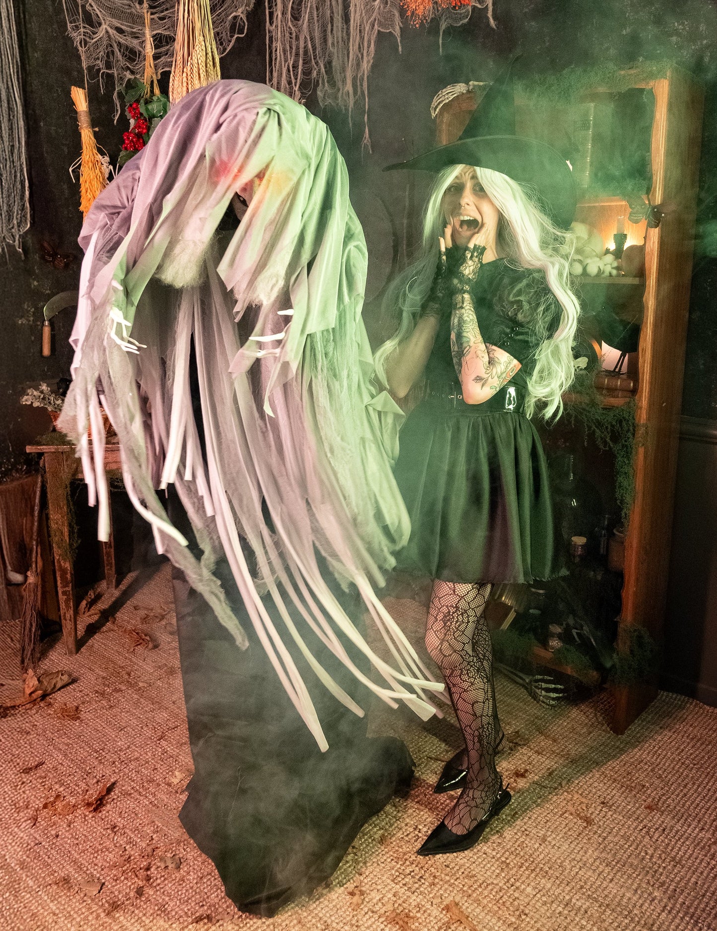 Vrăjitoare animată 160 cm