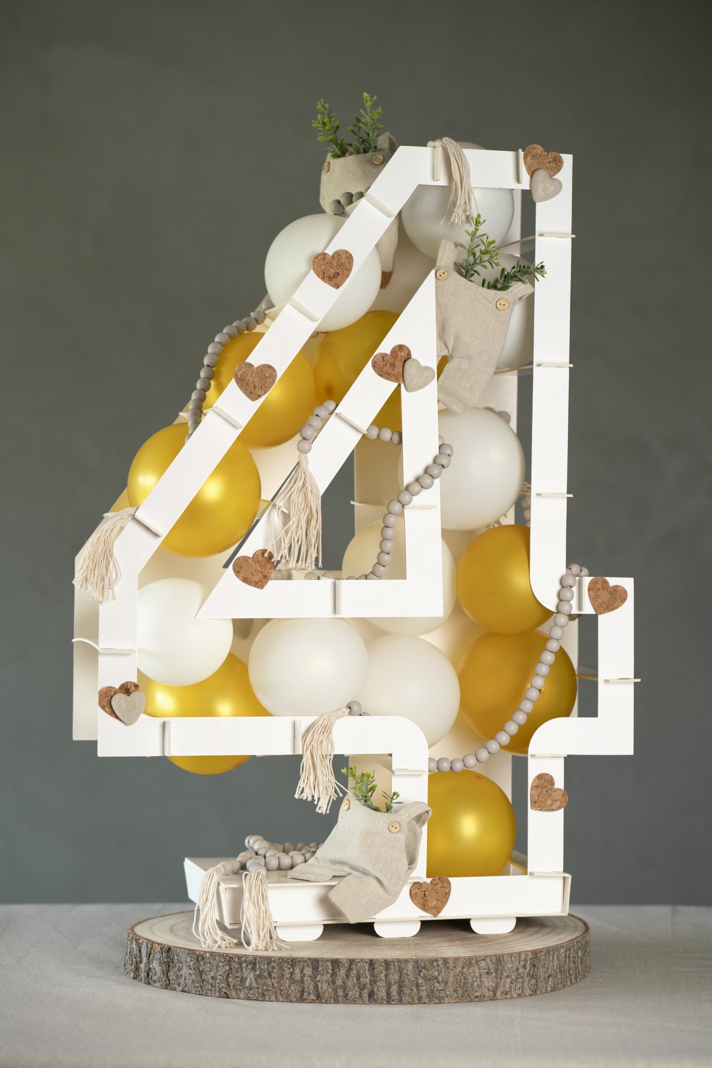 Structura albă a figurii pentru baloane de 64 cm